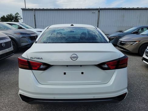 New 2026 Nissan Altima 2.5 SV FWD image 7