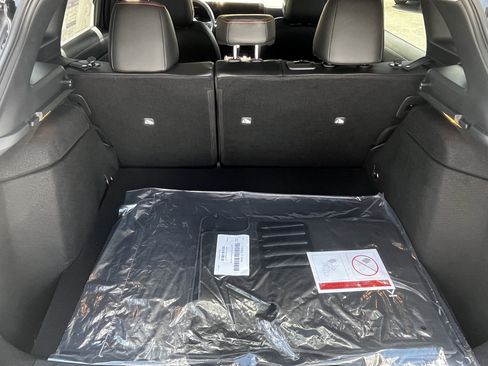 New 2026 Nissan Kicks SR w/ SR Premium Package AWD/4WD image 15