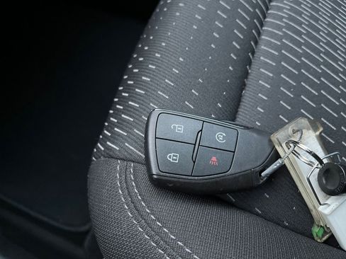 Used 2025 Chevrolet Equinox LT image 22