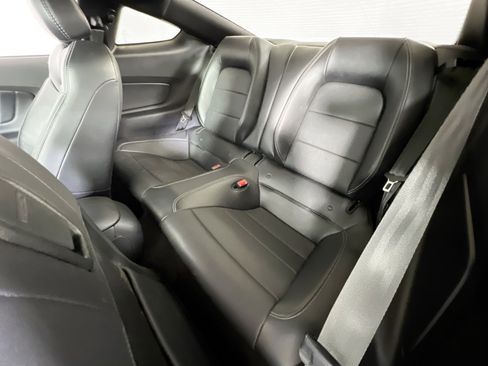 Used 2019 Ford Mustang GT Premium image 24