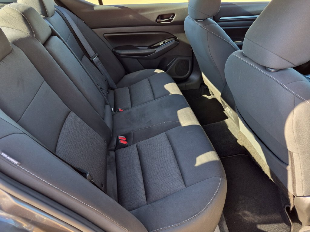 Used 2023 Nissan Altima 2.5 SV FWD image 36