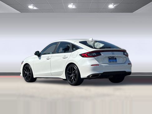 Certified 2024 Honda Civic Sport Touring image 3