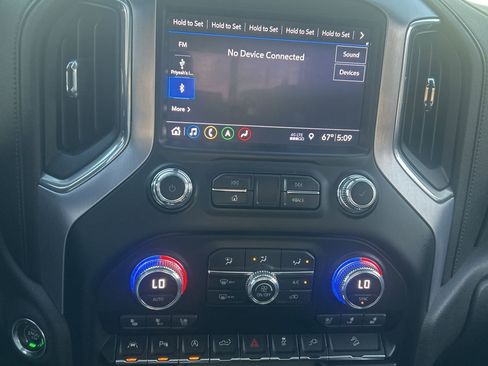 Used 2019 GMC Sierra 1500 SLT w/ SLT Premium Plus Package image 18