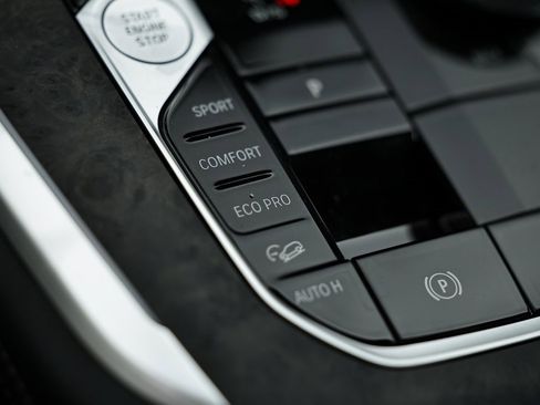 New 2026 BMW X5 xDrive40i w/ M Sport Package image 39