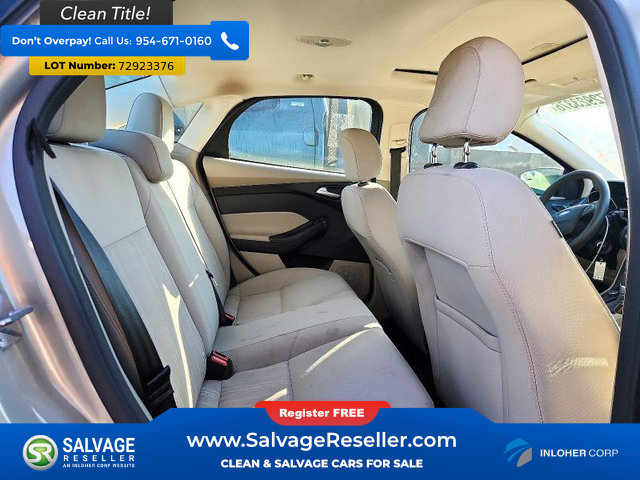 Used 2015 Ford Focus SE FWD image 13