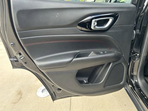 Used 2022 Jeep Compass Trailhawk image 12