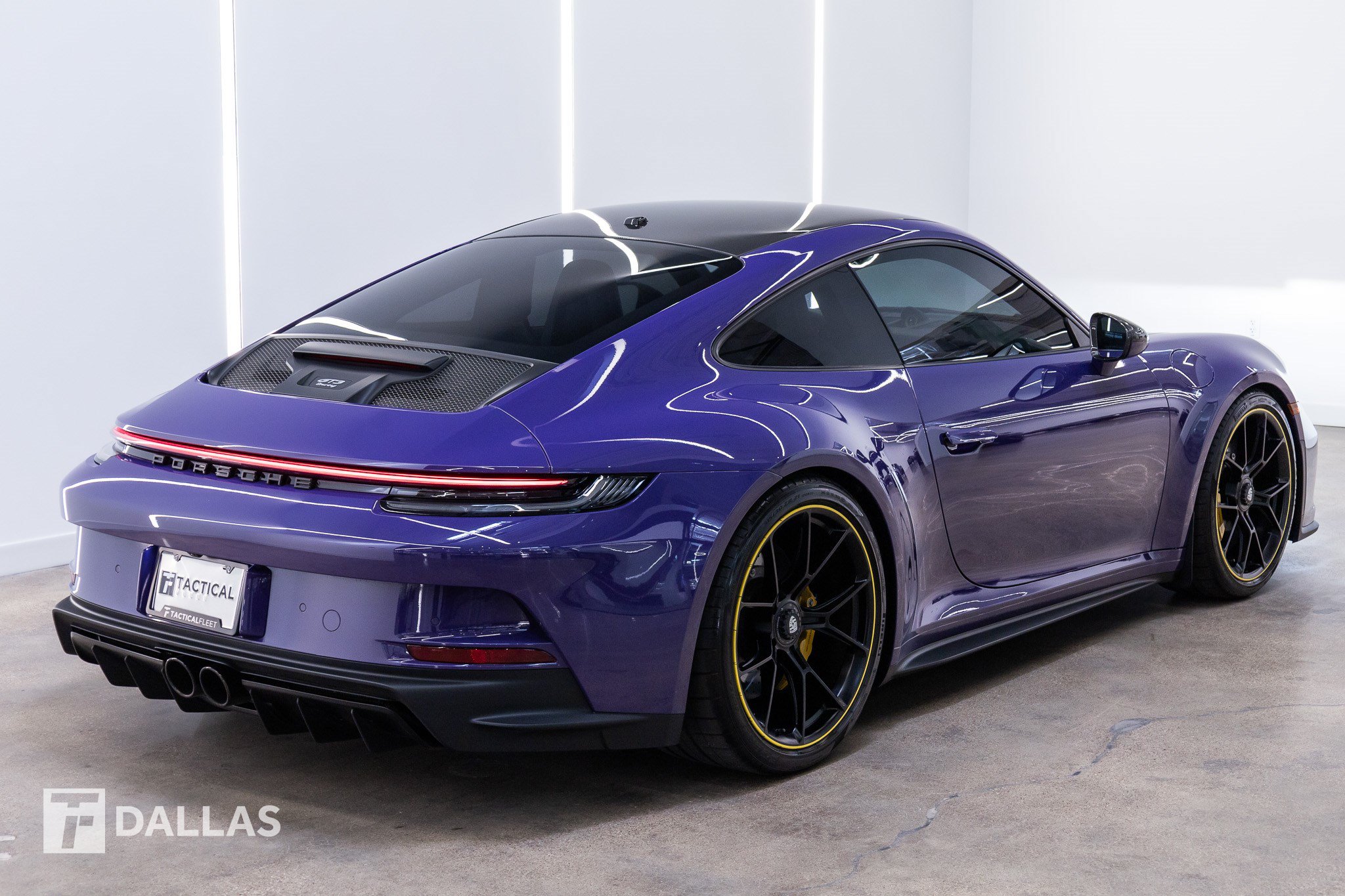 Used 2022 Porsche 911 GT3 RWD image 16