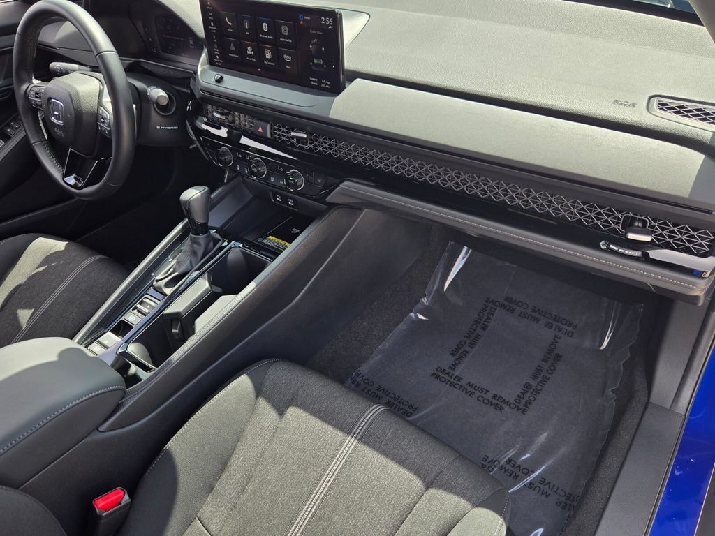 Used 2025 Honda Accord Sport image 18