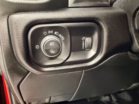 Used 2026 RAM 2500 Big Horn AWD/4WD image 30