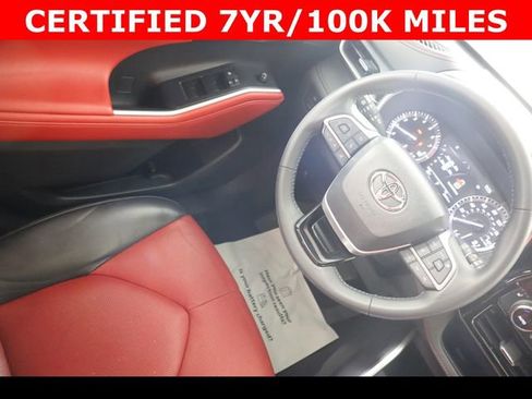 Used 2022 Toyota Highlander XSE image 20