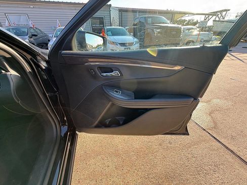 Used 2017 Chevrolet Impala LT w/ Leather Package image 37
