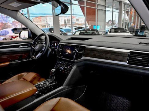 Used 2022 Volkswagen Atlas SE image 30