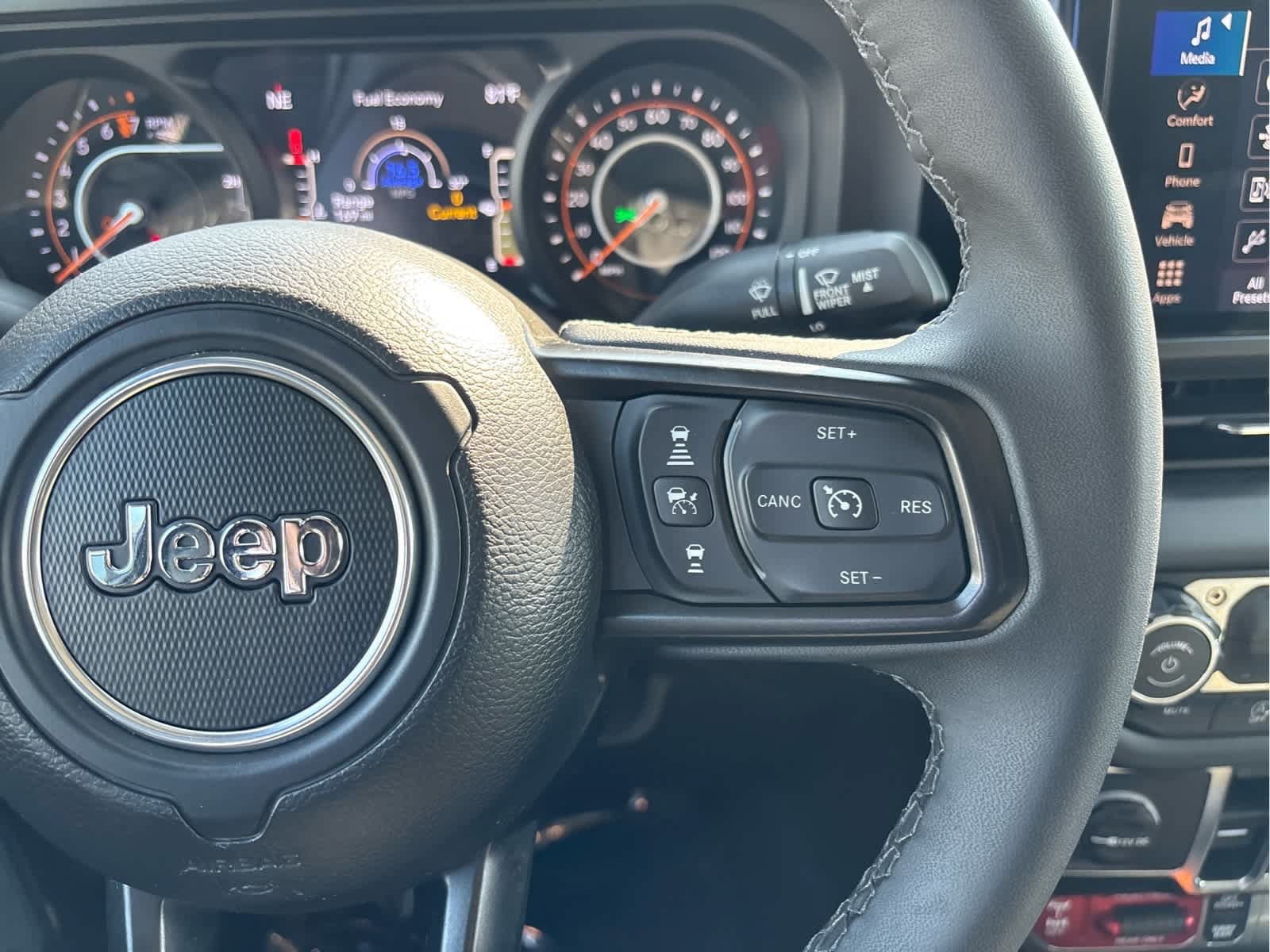 Used 2026 Jeep Gladiator Rubicon AWD/4WD image 25