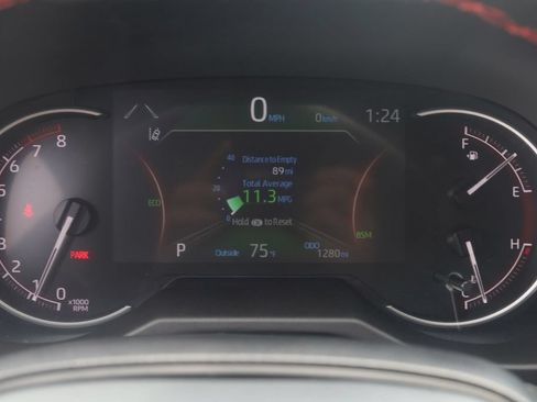 Used 2025 Toyota RAV4 XLE AWD/4WD image 30