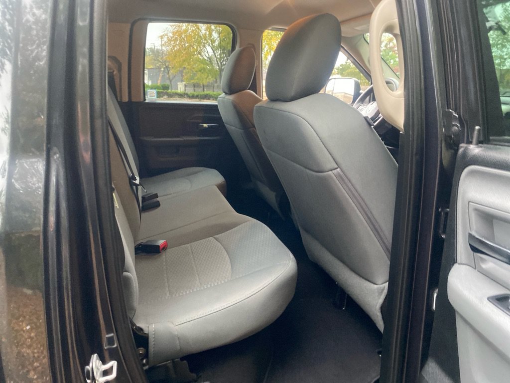 Used 2016 RAM 1500 Classic SLT AWD/4WD image 22