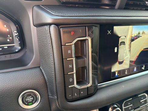 Used 2022 GMC Yukon Denali AWD/4WD image 29
