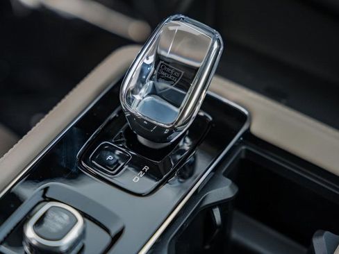 New 2026 Volvo XC90 B6 Ultra image 23