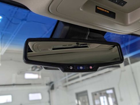 Certified 2017 GMC Yukon Denali image 33