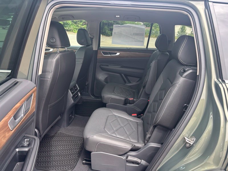 New 2026 Volkswagen Atlas SE FWD image 19