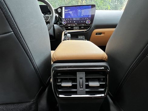 Used 2024 Lexus NX 350 AWD image 38