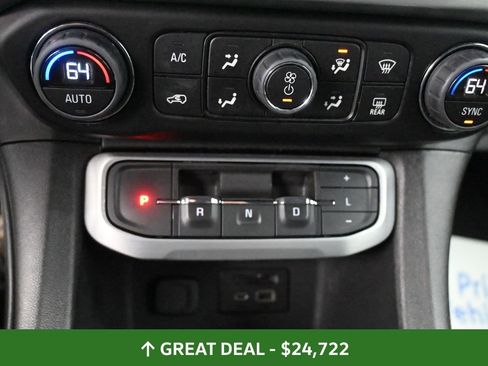 Used 2023 GMC Acadia SLT image 34