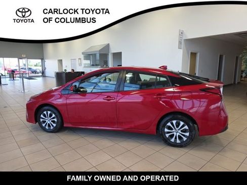 Used 2020 Toyota Prius LE image 9