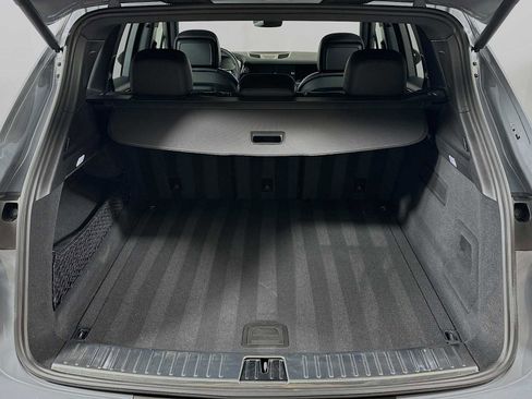 Certified 2025 Porsche Cayenne image 27