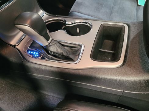 Used 2019 Jeep Grand Cherokee Altitude RWD image 26