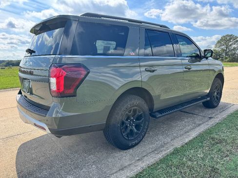 Used 2024 Ford Expedition Timberline image 5