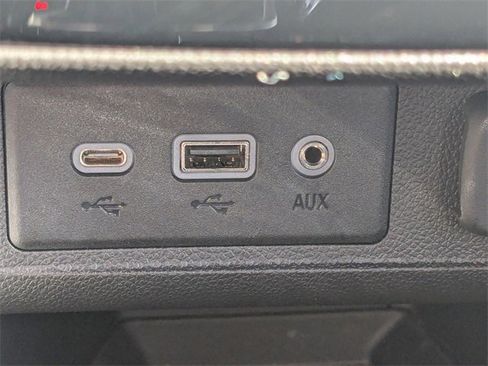 Used 2023 Buick Encore GX Preferred image 19