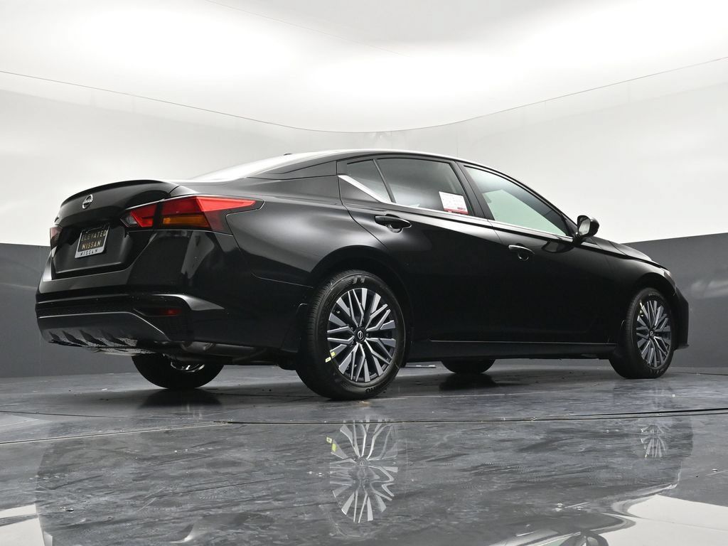 New 2026 Nissan Altima 2.5 SV FWD image 28