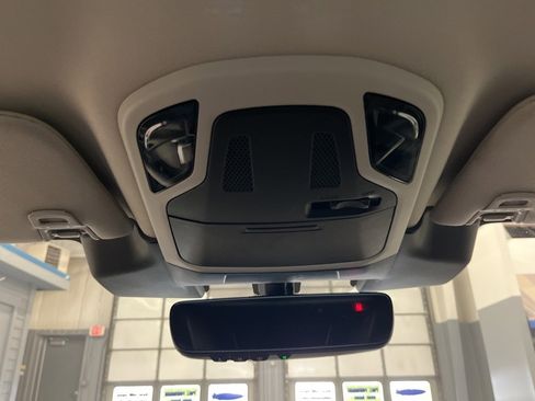 Certified 2025 Subaru Legacy image 26