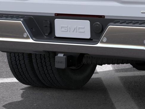 New 2026 GMC Sierra 3500 SLT w/ SLT Convenience Package image 38