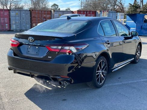 Used 2023 Toyota Camry SE FWD image 7