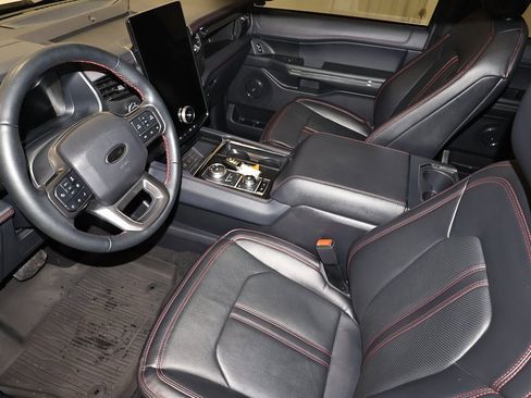 Certified 2024 Ford Expedition Limited image 39