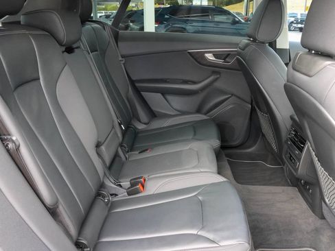 Used 2021 Audi Q8 Premium w/ Convenience Package AWD/4WD image 19