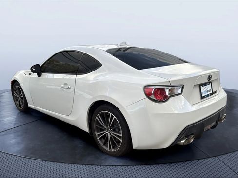 Used 2015 Scion FR-S image 3