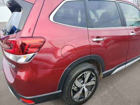 Used 2019 Subaru Forester Touring image 5