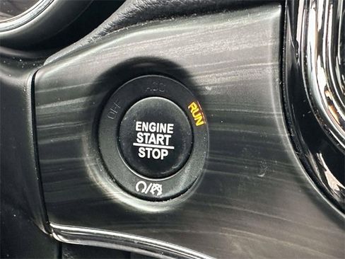 Certified 2019 Jeep Grand Cherokee Limited image 43