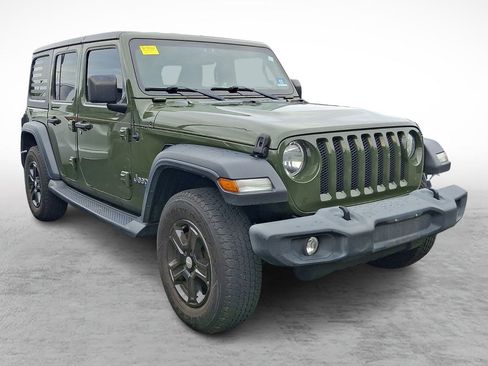 Used 2021 Jeep Wrangler Unlimited Sport AWD/4WD image 3