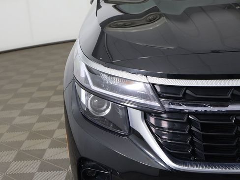 Used 2024 Kia Seltos S image 12