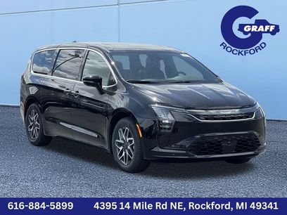 New 2027 Chrysler Pacifica Limited