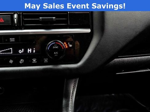 Used 2025 Nissan Pathfinder SV AWD/4WD image 24