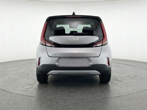 Used 2025 Kia Soul LX w/ LX Technology Package image 7