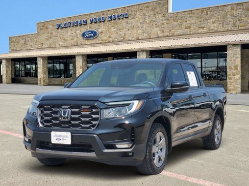 Used 2024 Honda Ridgeline TrailSport image 2