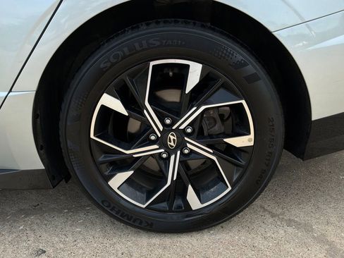 Used 2025 Hyundai Sonata SEL FWD image 9