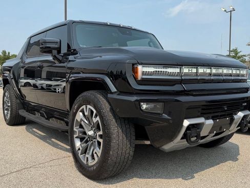 Used 2024 GMC Hummer EV 3X AWD/4WD image 11