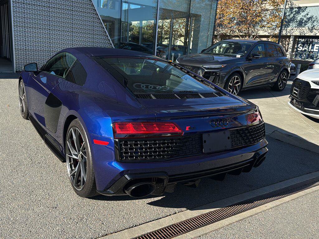 Used 2022 Audi R8 V10 performance w/ Sport Exhaust Package RWD image 8