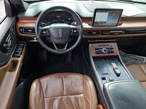 Used 2020 Lincoln Aviator Reserve w/ Equipment Group 201A image 12