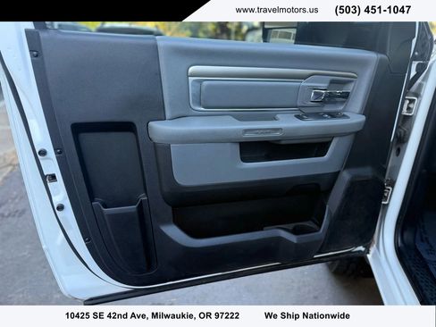 Used 2018 RAM 2500 Tradesman w/ Chrome Appearance Group image 7